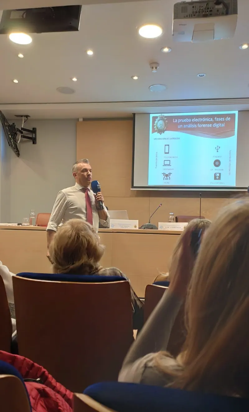 La prueba electrónica: fases de un análisis forense digital